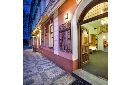 Aron Praha